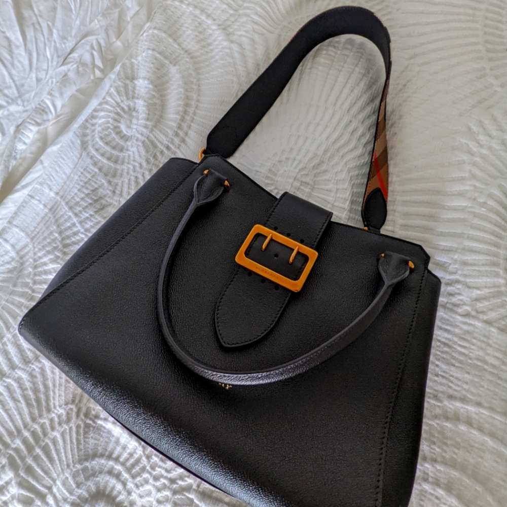 Burberry Shoulder Bag in Black Authentic